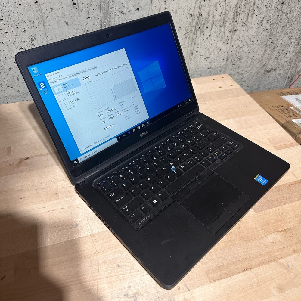 Dell Latitude E5450 i5 Comes with charger